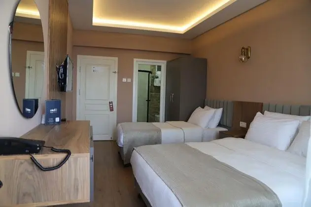 Deluxe Oda Alt Kat, Şehir Manzaralı, Balkonlu