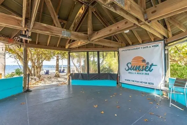Apart Daire (577 Little Harbor)