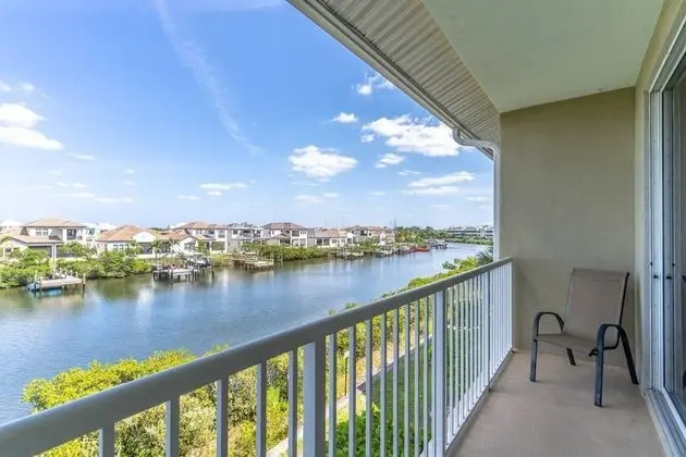 Apart Daire (577 Little Harbor)