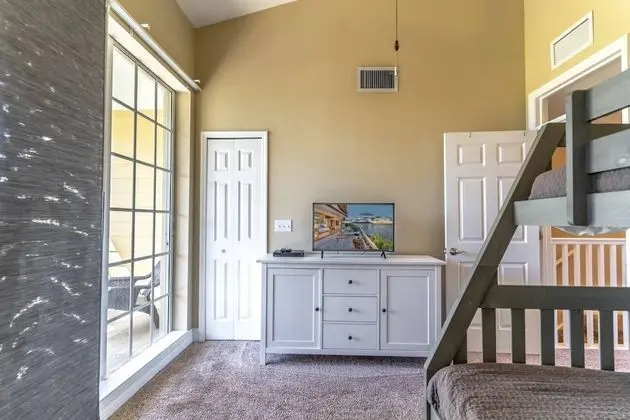 Apart Daire (577 Little Harbor)