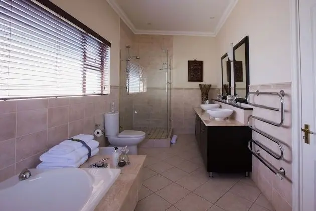 Junior Süit, Balkon, Bahçe Manzaralı