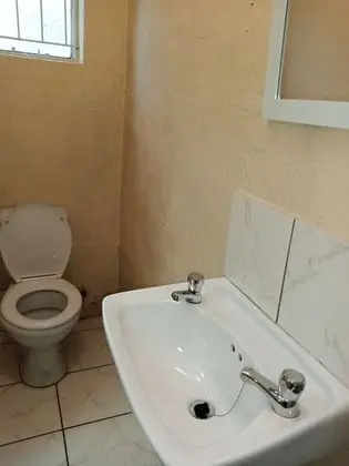 Economy Stüdyo, Özel Banyo