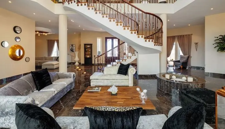 Luxury Villa
