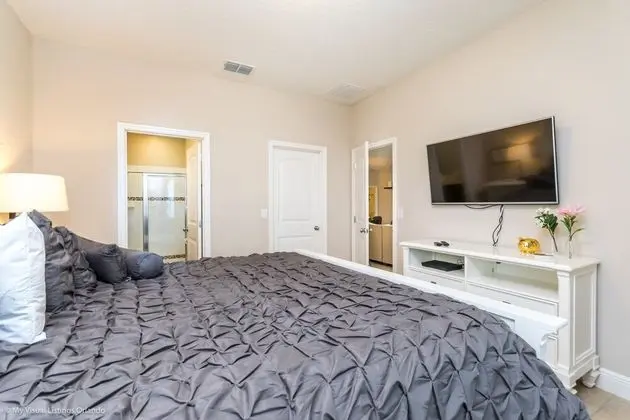 Villa (5 Bedroom 5 Bathroom Solterra Resort )