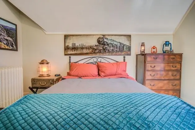 Ev (5 Bedrooms)