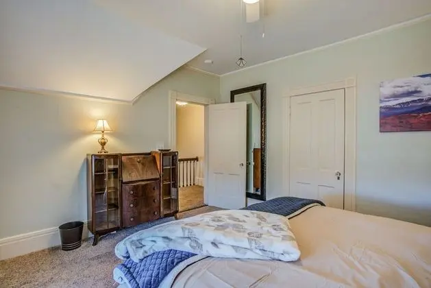 Ev (5 Bedrooms)