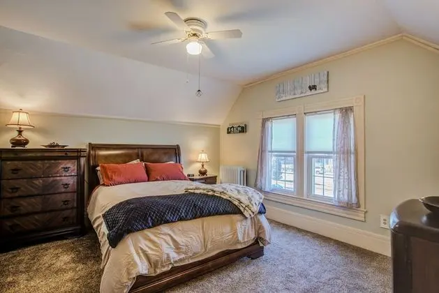 Ev (5 Bedrooms)