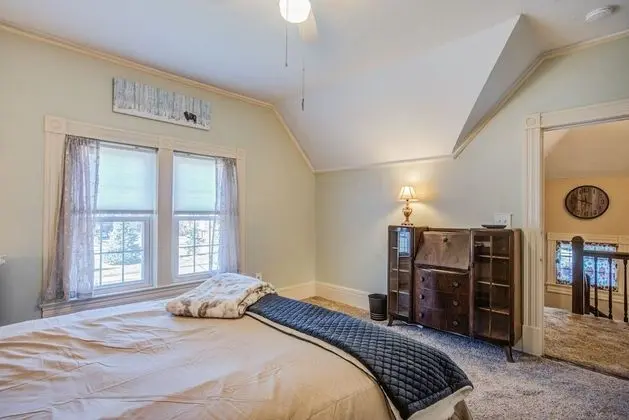 Ev (5 Bedrooms)