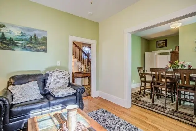 Ev (5 Bedrooms)