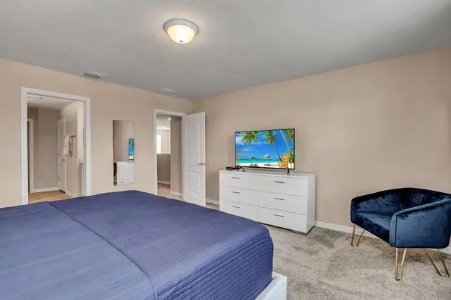 Villa (7387OAKMOSS)