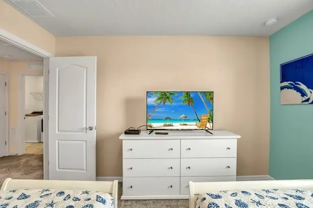 Villa (7387OAKMOSS)