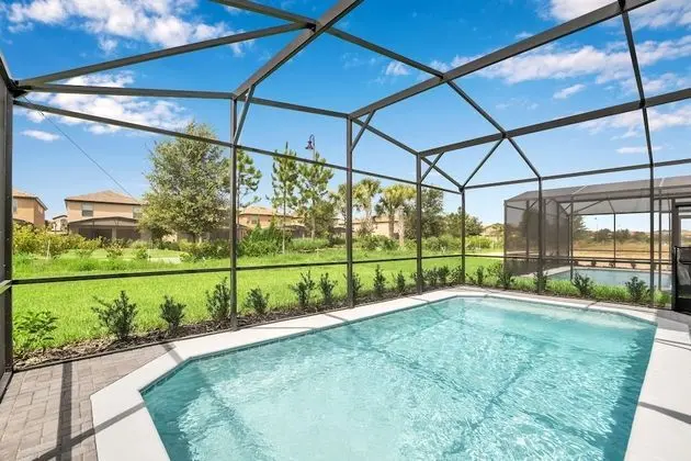 Villa (7387OAKMOSS)