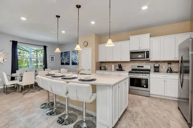 Villa (7387OAKMOSS)