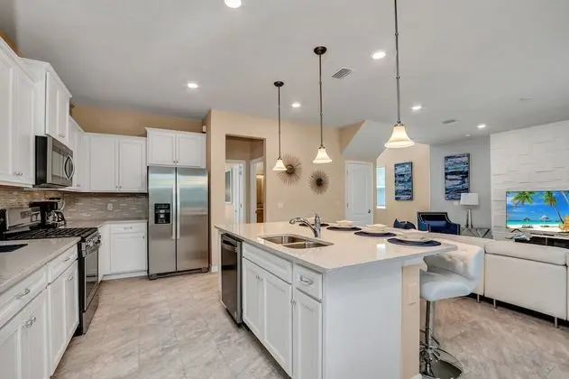 Villa (7387OAKMOSS)