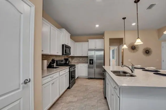 Villa (7387OAKMOSS)