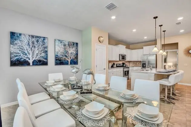 Villa (7387OAKMOSS)