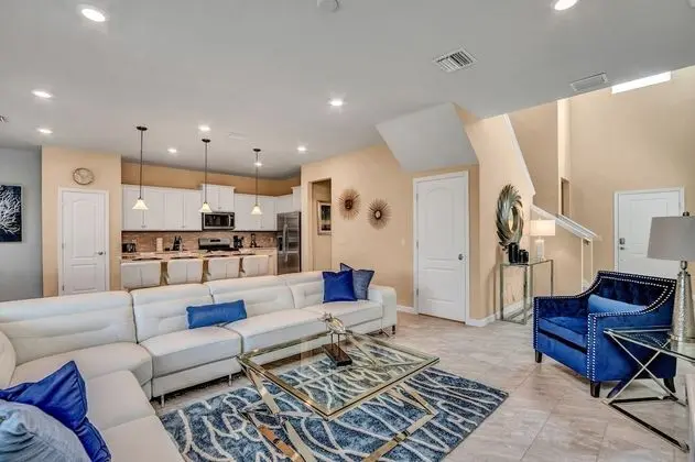 Villa (7387OAKMOSS)