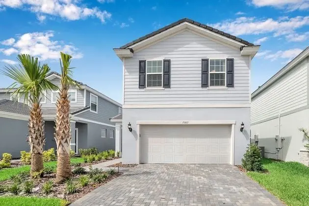 Villa (7387OAKMOSS)