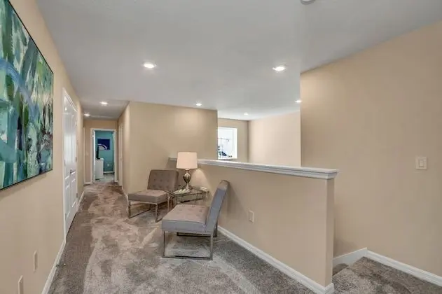 Villa (7387OAKMOSS)