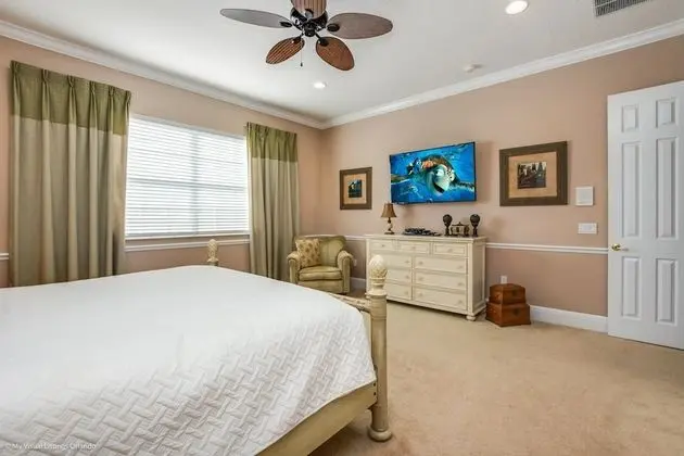 Villa (7704LL Ultimate Reunion Home)