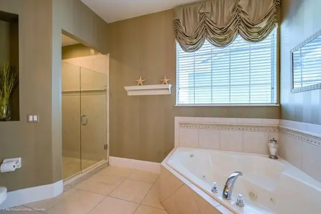 Villa (7704LL Ultimate Reunion Home)