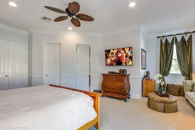 Villa (7704LL Ultimate Reunion Home)
