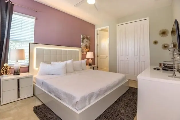 Villa (7786LL Ultimate Reunion Home)