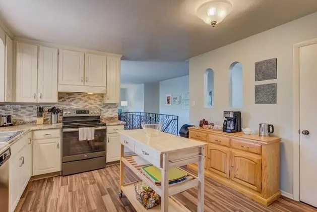 Ev (4 Bedrooms)