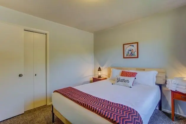 Ev (4 Bedrooms)