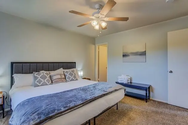 Ev (4 Bedrooms)