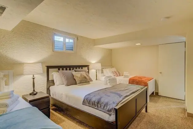 Ev (4 Bedrooms)
