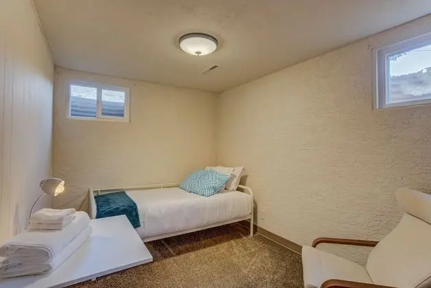 Ev (4 Bedrooms)