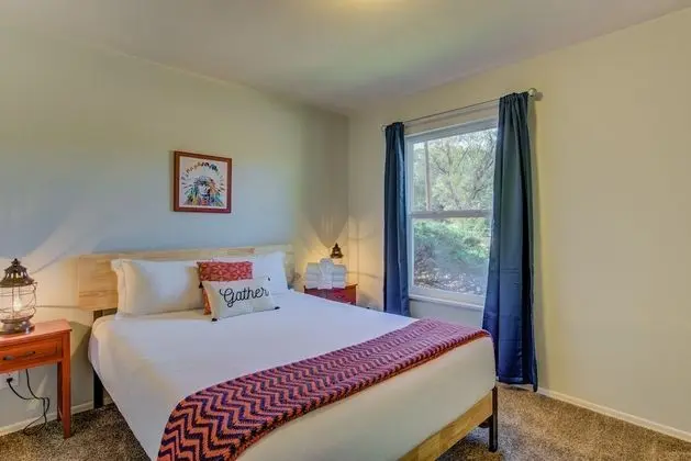 Ev (4 Bedrooms)