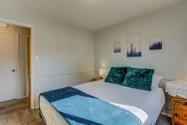 Ev (4 Bedrooms)