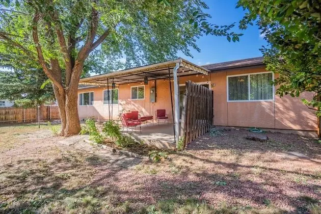 Ev (4 Bedrooms)