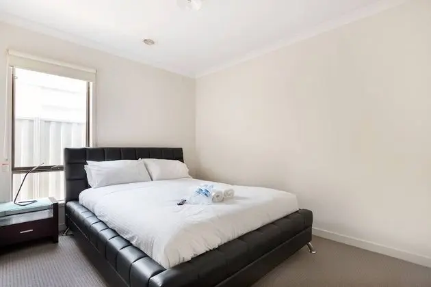 Ev, 5 Yatak Odası, Engellilere Uygun, Balkon