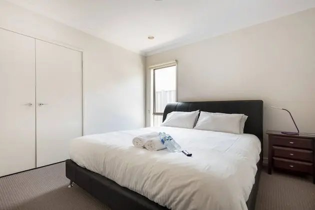 Ev, 5 Yatak Odası, Engellilere Uygun, Balkon