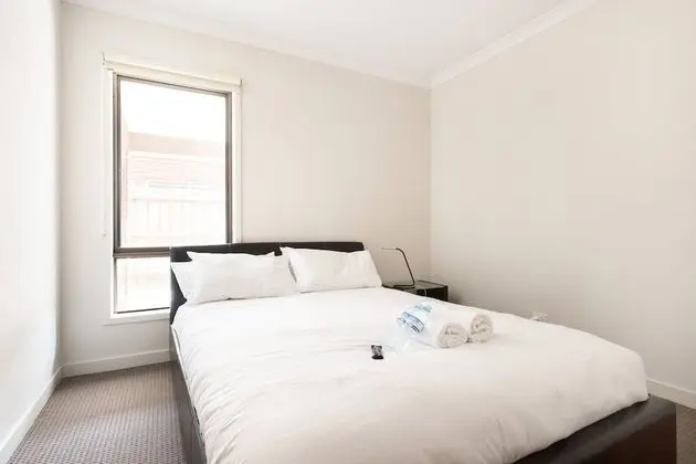 Ev, 5 Yatak Odası, Engellilere Uygun, Balkon