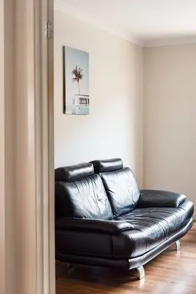 Ev, 5 Yatak Odası, Engellilere Uygun, Balkon