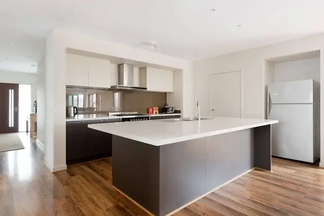 Ev, 5 Yatak Odası, Engellilere Uygun, Balkon