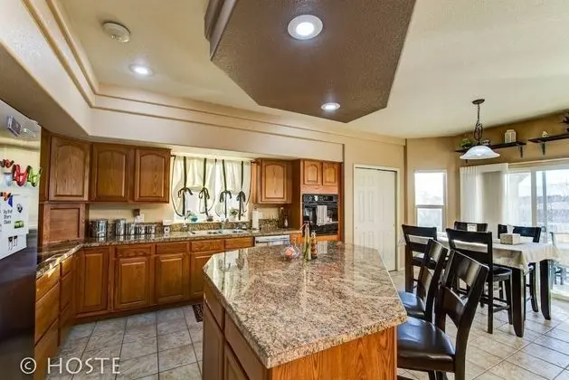 Ev (5 Bedrooms)