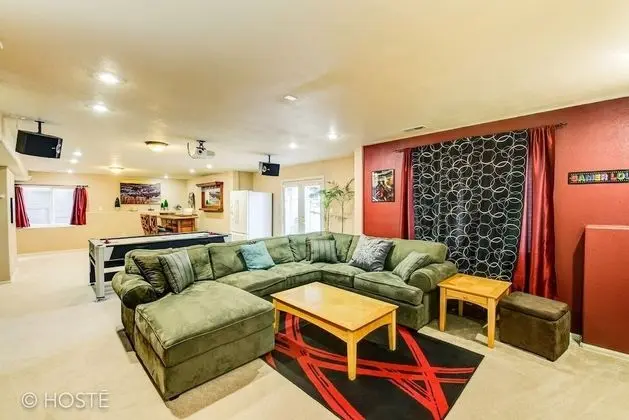 Ev (5 Bedrooms)