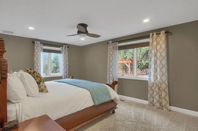 Ev (5 Bedrooms)