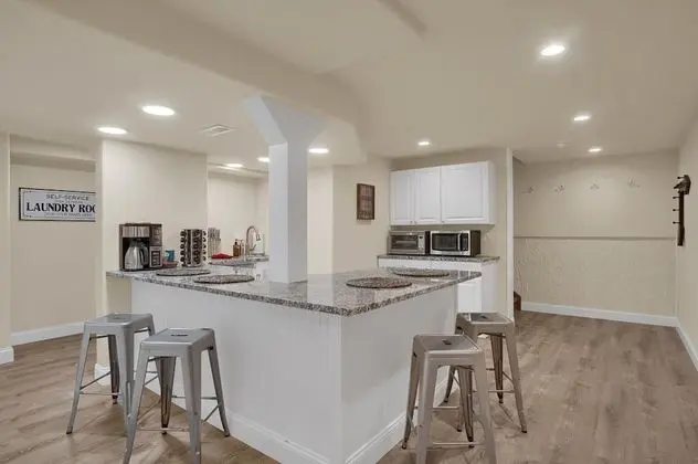 Ev (5 Bedrooms)