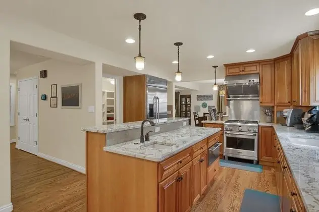 Ev (5 Bedrooms)