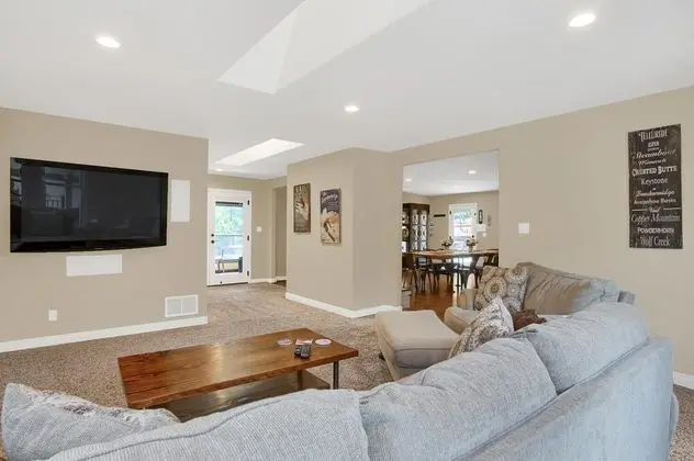 Ev (5 Bedrooms)