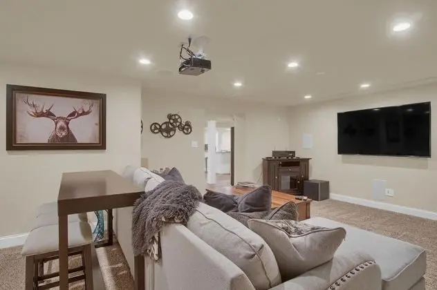 Ev (5 Bedrooms)