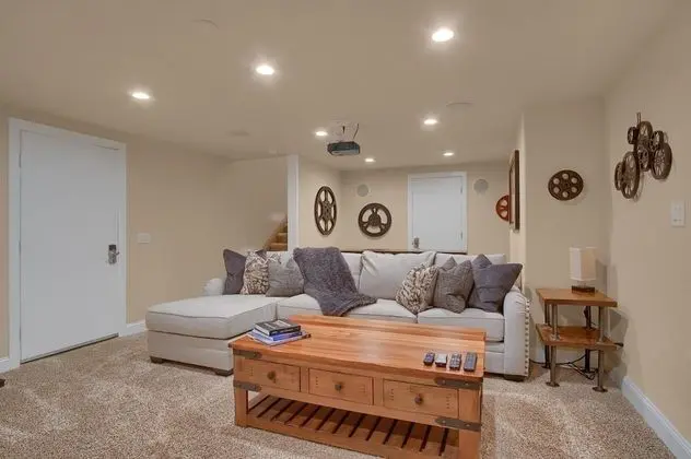 Ev (5 Bedrooms)
