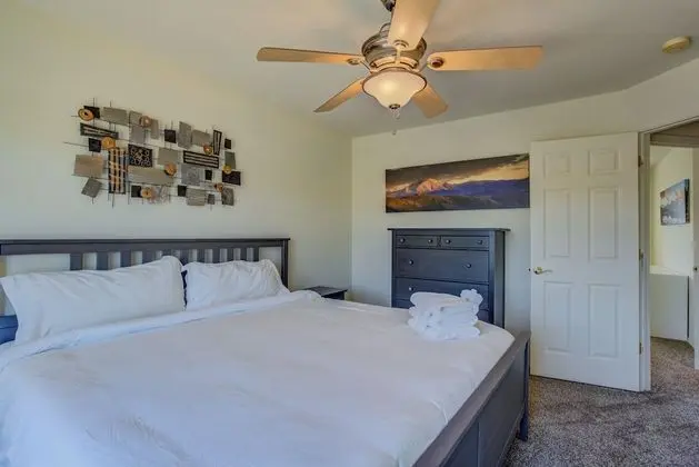Ev (5 Bedrooms)