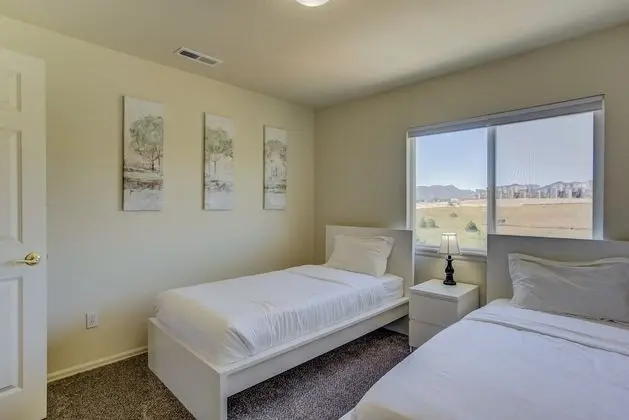 Ev (5 Bedrooms)